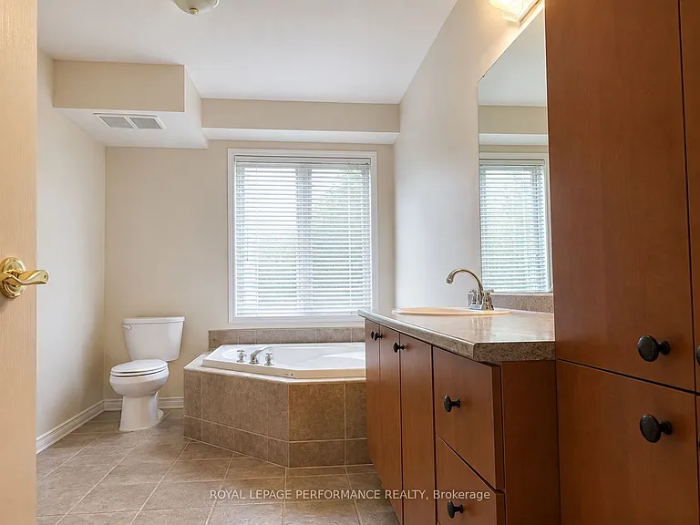 136 Edwards St #206 — Photo 26