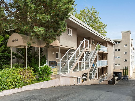 4th image of 1800 43rd Ave E APT 301