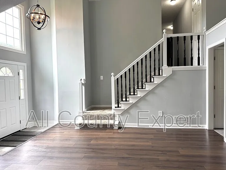 7745 Wynfield Dr — Photo 11