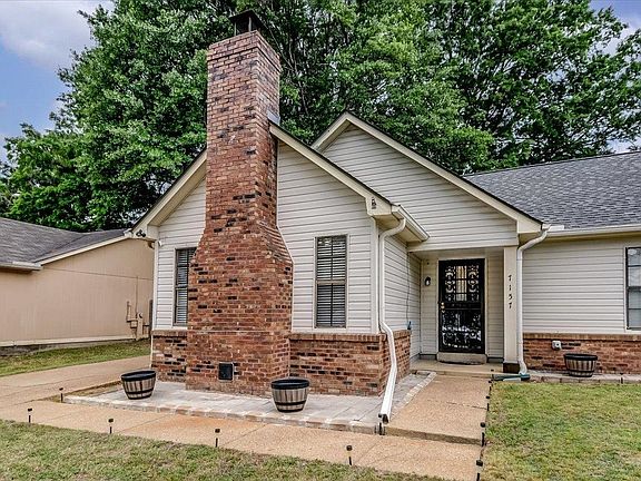 2nd image of 7157 Lamesa Ln