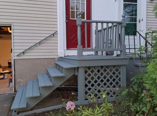 4174 Burningtree Rd #B, Liverpool, NY 13090