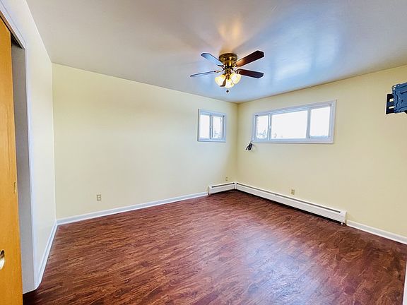 5th image of 1105 White Ave S #3