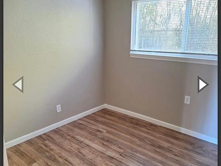 2311-2315 Laramie Ln — Photo 9