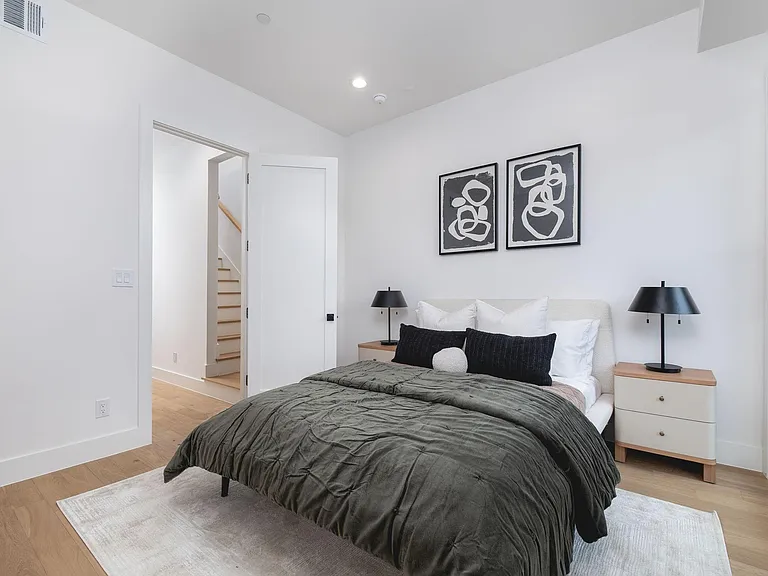 3053 Wycliff Ave #201 — Photo 22