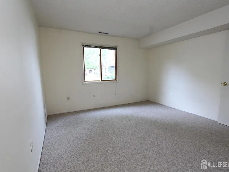 1105 Aspen Dr — Photo 11