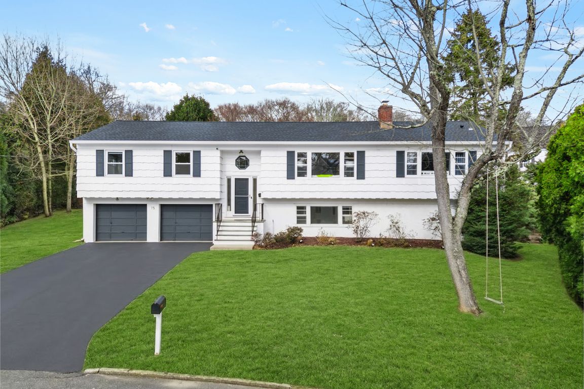 Welcome to 15 Meadow Place in Rye, NY!