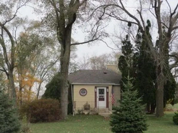 2433 Midland Rd, Bay City, MI 48706
