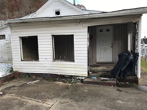 3rd image of 4315 Dale St