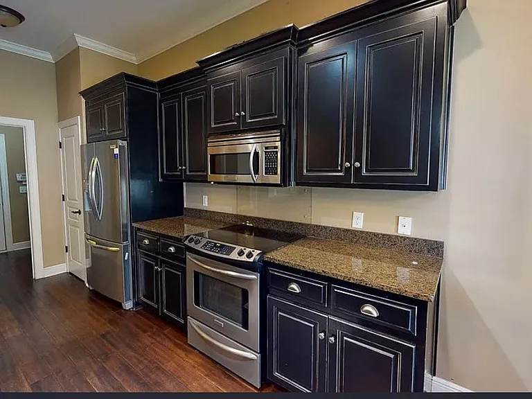 242 Chloe Ct — Photo 6