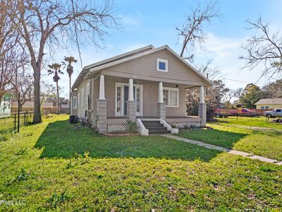 438 Ballentine St, Bay Saint Louis, MS, 39520
