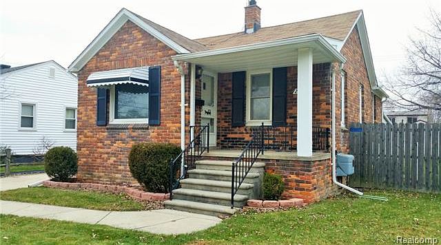 1st image of 23517 Willard Ave