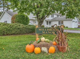 2 Manor Dr, Millbrook, NY 12545