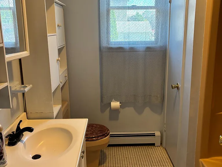 16 Yates Ave #18 — Photo 7