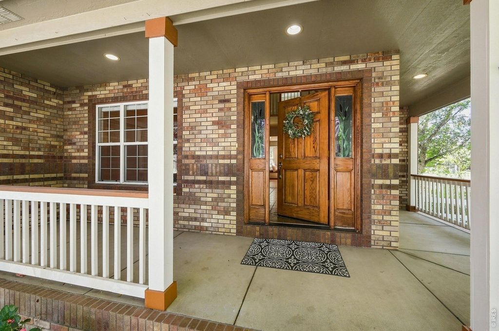 243 Cattail Bay