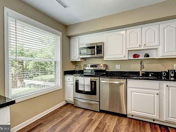 2nd image of 1704 Dogwood Dr