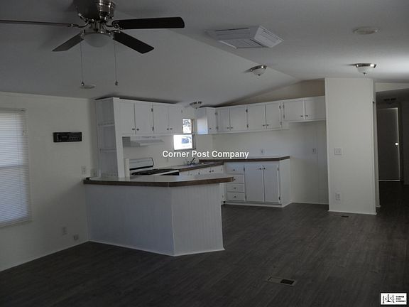 4th image of 8 Whittier Pl SE