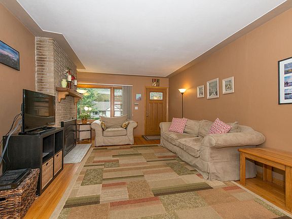 5th image of 6615 Newton Ave S
