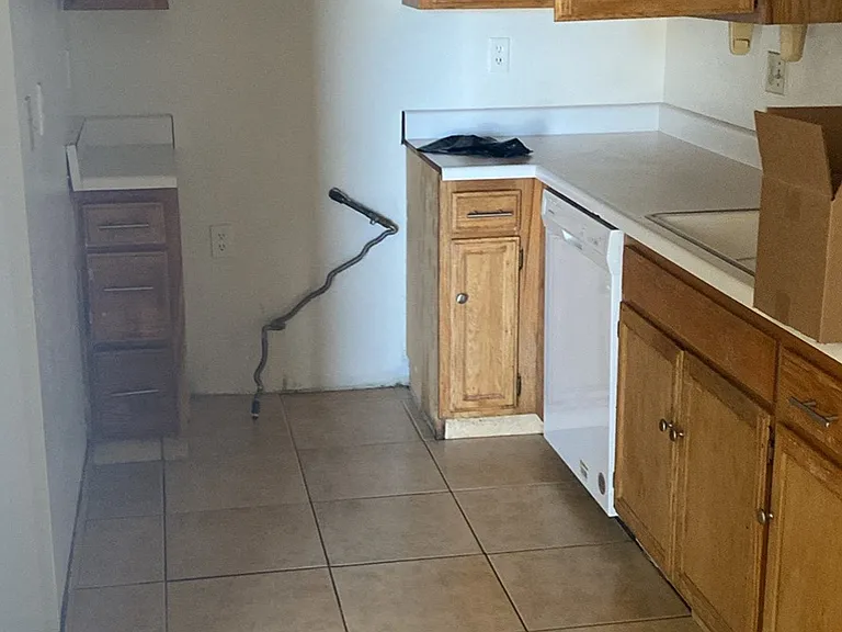 7618 Walpole Ave #102 — Photo 2