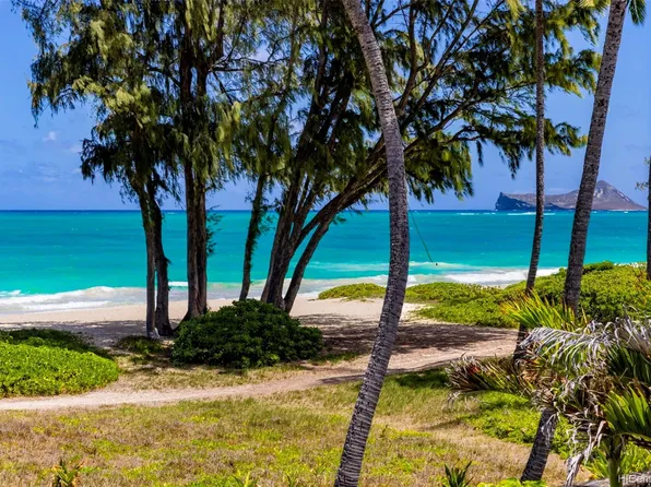 41-985 Laumilo St #B, Waimanalo, HI 96795