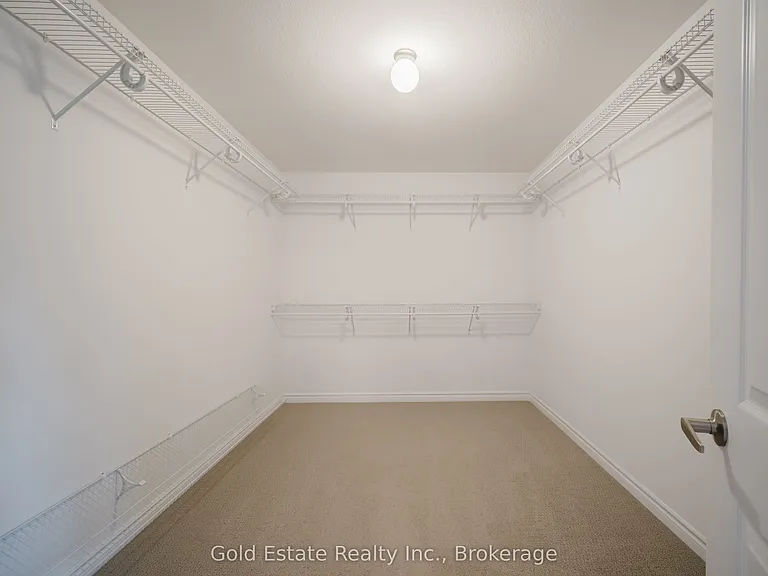 19 McLaren Ave — Photo 37