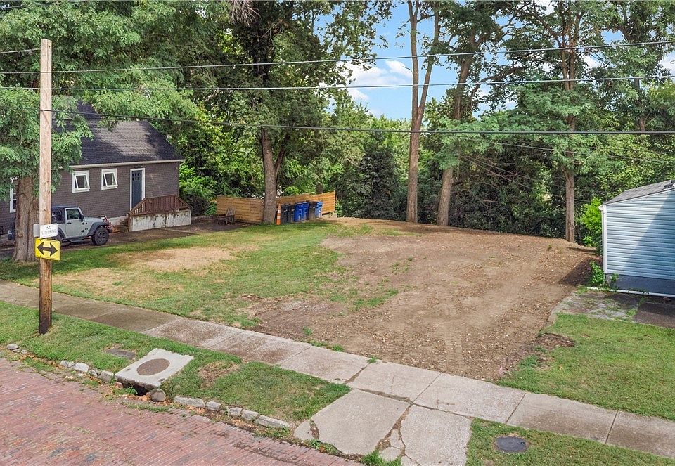 1st image of 2869 W 12th St