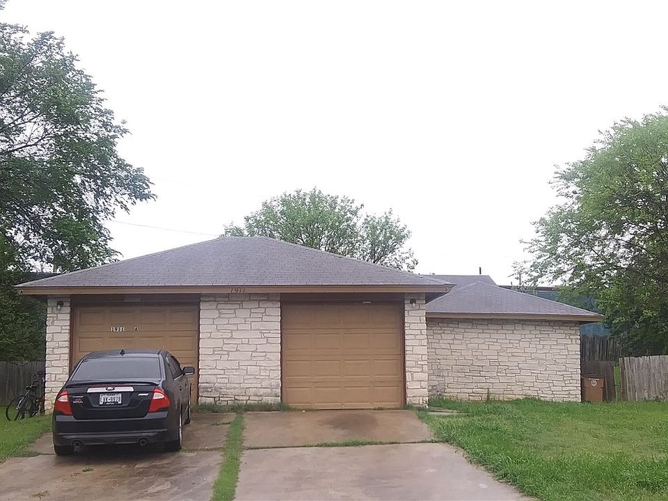 1st image of 1911 Townesouth Cir #B
