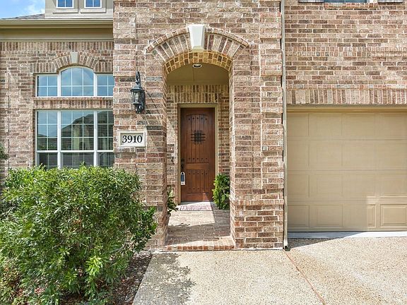 2nd image of 3910 Lariat Dr