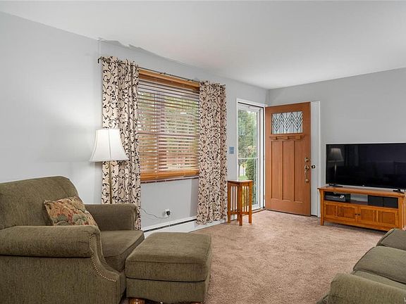 2nd image of 109 Campus Dr E