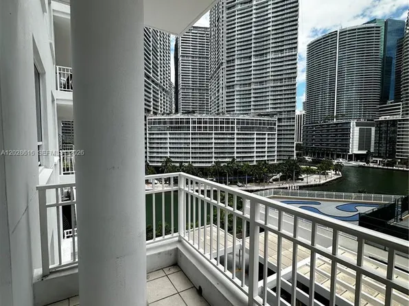 801 Brickell Key Blvd APT 906, Miami, FL 33131