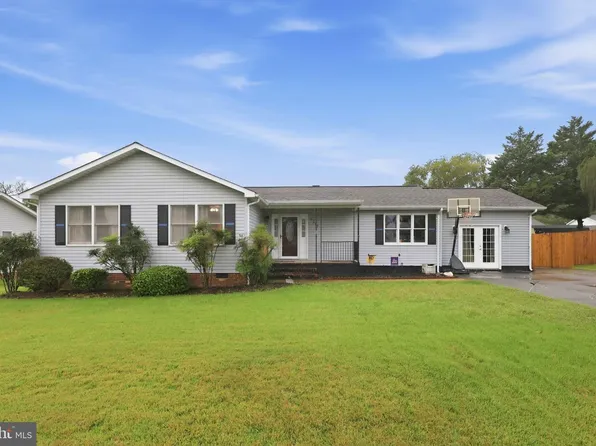 4517 Susanne Dr, Fredericksburg, VA 22408