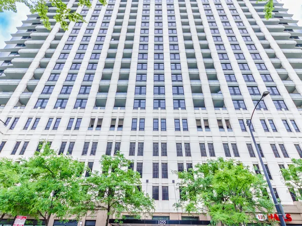 1255 S State St #1011, Chicago, IL 60601