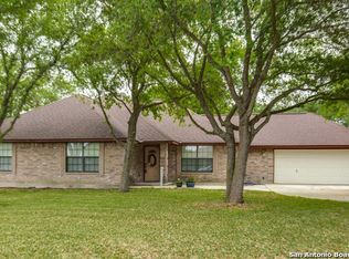 7606 Triple Bnd, China Grove, TX 78263