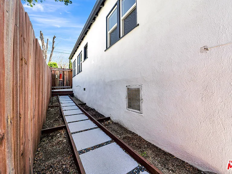 10509 Wilsey Ave — Photo 33