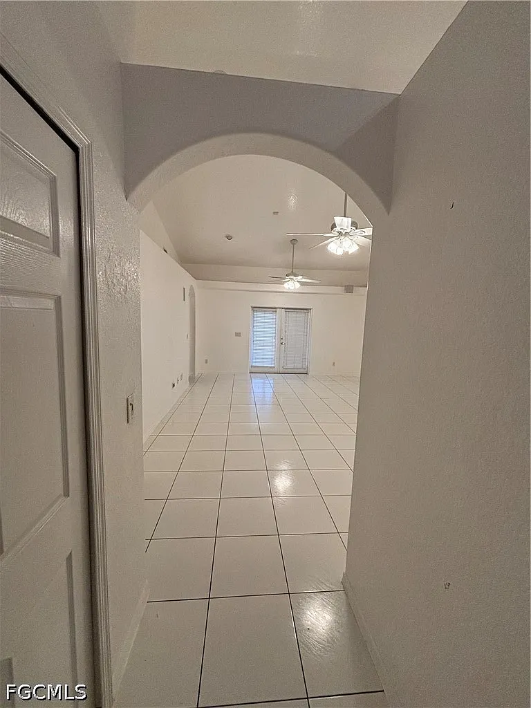 3 bed, 2.0 bath, 1663 sqft, $1,850 — Photo 2
