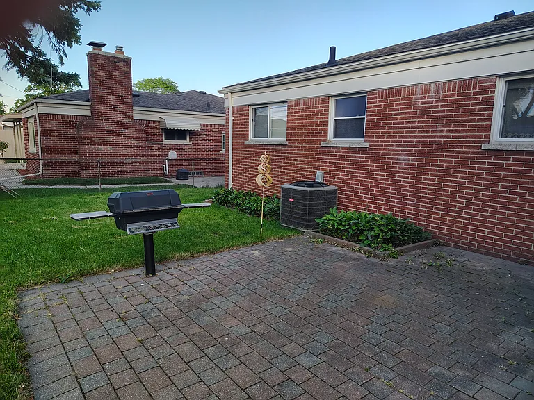 4541 Marlow Dr — Photo 7