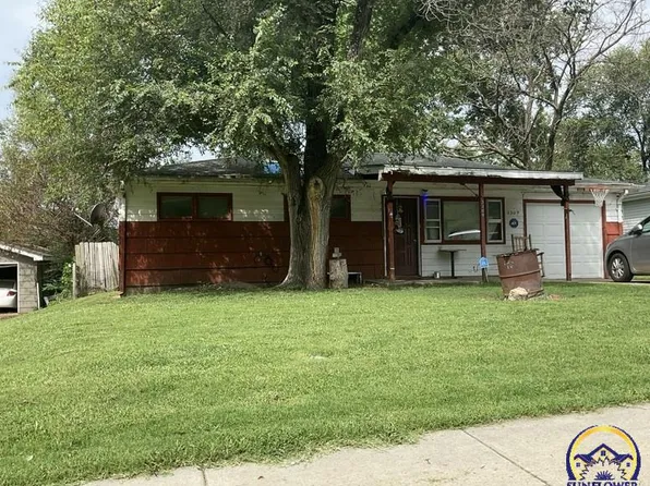 3309 SE Emerson St, Topeka, KS 66605