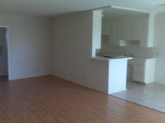 Living/Kitchen