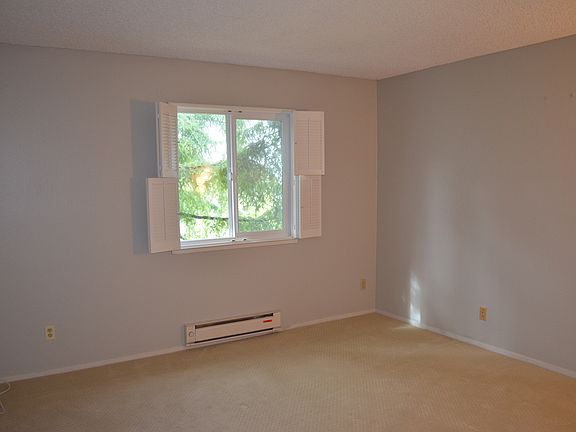 4th image of 417 Piccadilly Pl APT 8