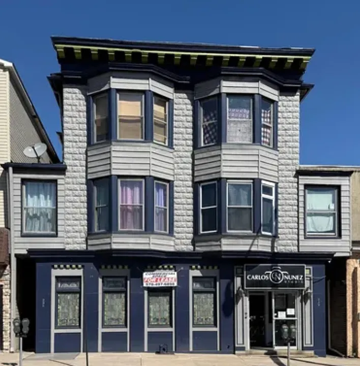 229 W Broad St #1