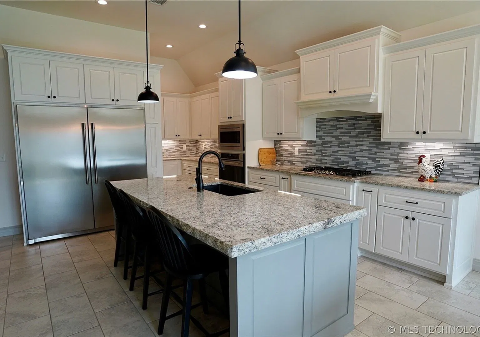 Beautiful Jenks home in Bixby Schools — Photo 4