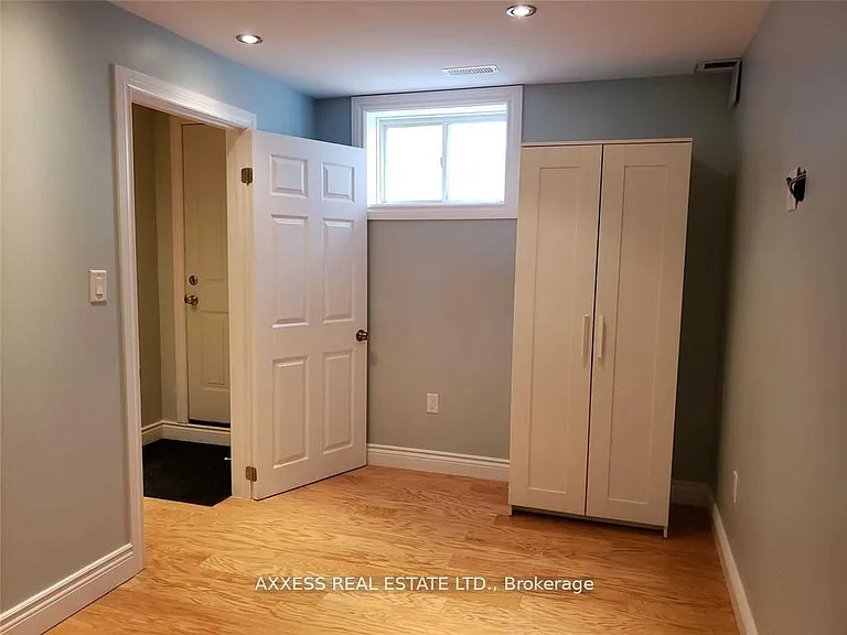58 Spadara Dr — Photo 10