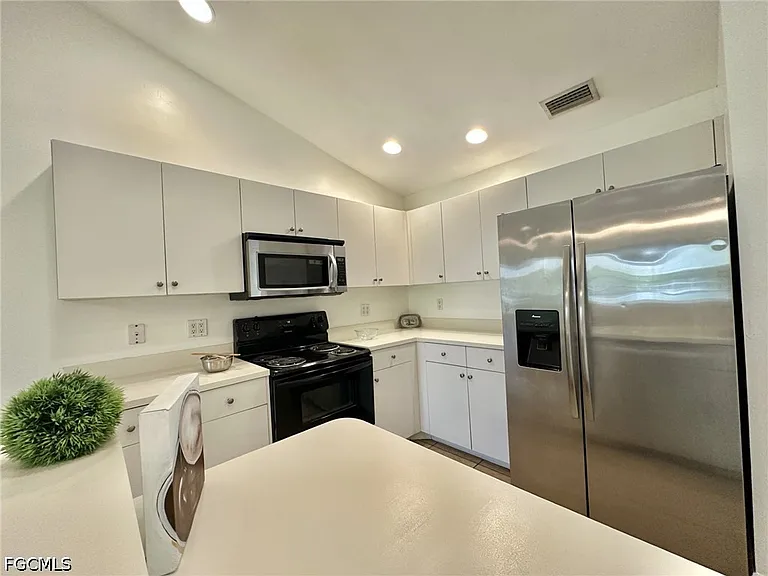 4317 SW Santa Barbara Pl — Photo 17