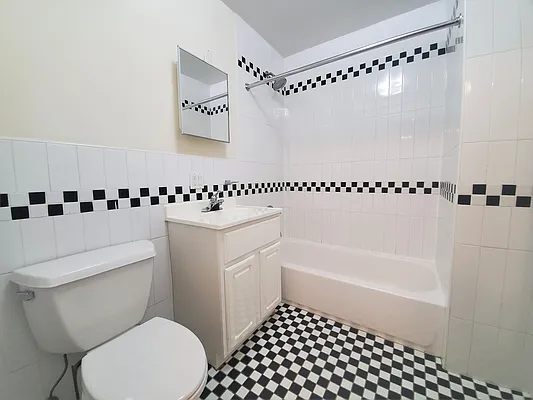 Rented by Doorway NYC, LLC | media 19