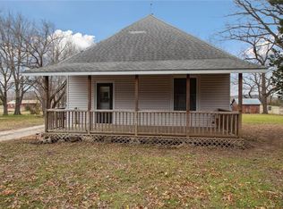 350 W Mound Rd, Fredonia, KS 66736