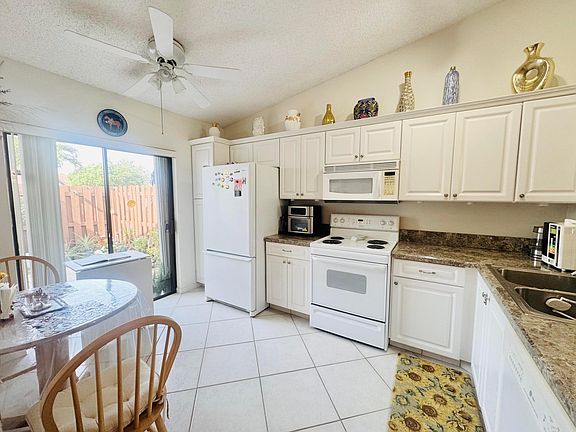 2nd image of 3815 Lace Vine Lane