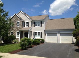 2489 Impala Dr, Ronks, PA 17572