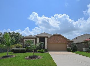 2089 Silverthorn Ln, Kemah, TX 77565