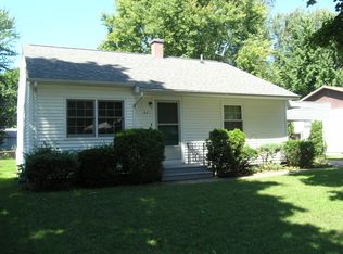 641 S Lincoln Ave, Three Rivers, MI 49093