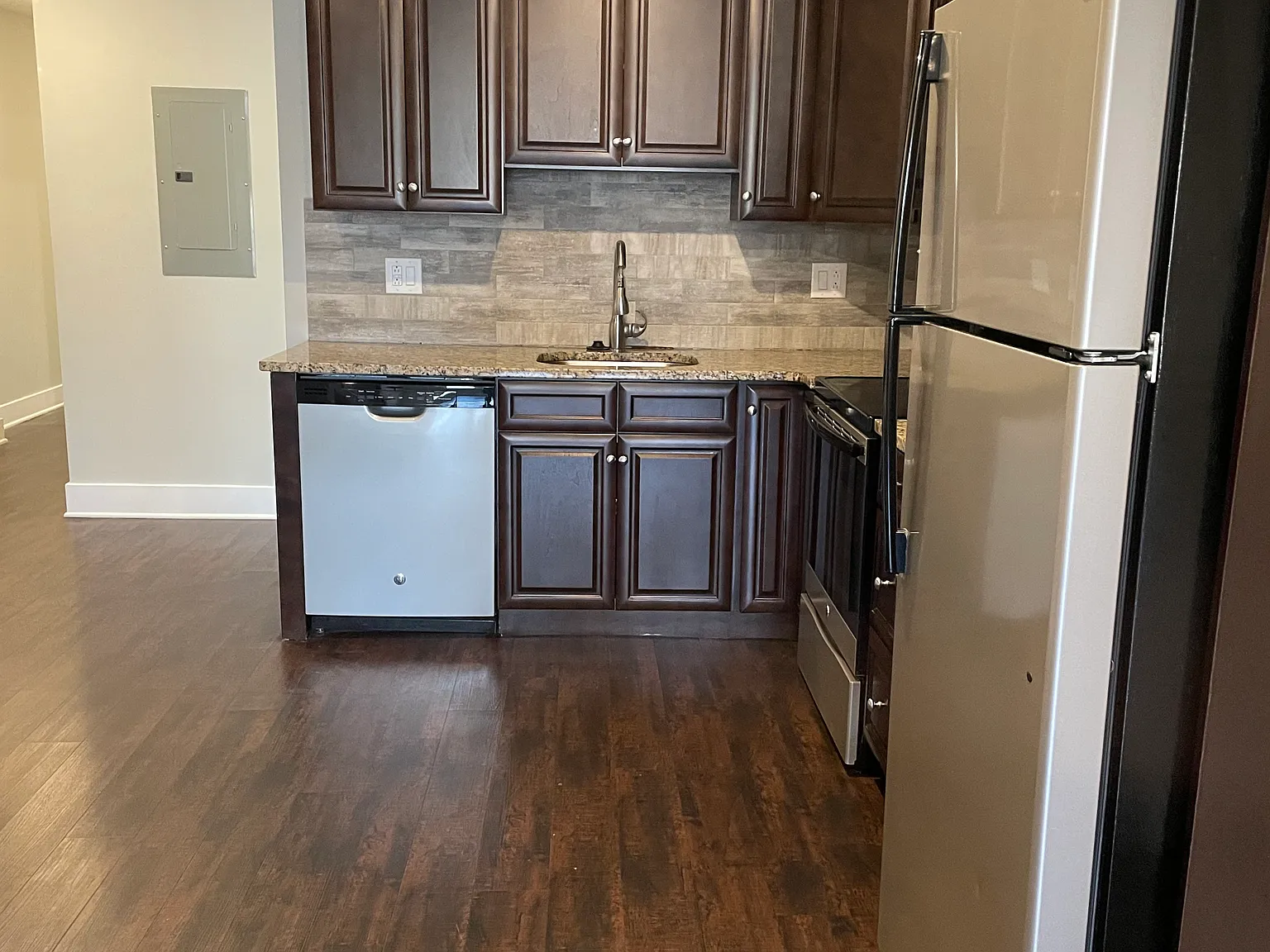 2 bed, $1,700 — Photo 2