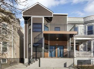 32 Charles St, Jersey City, NJ 07307